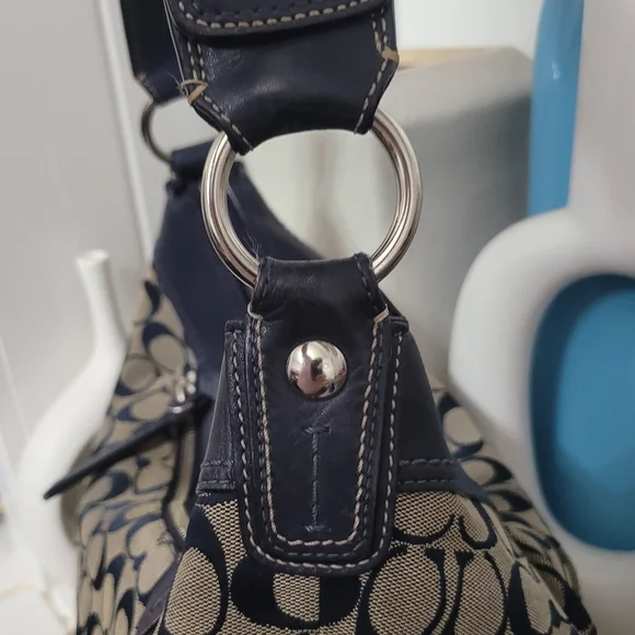 Coach Navy and Tan Signature Hobo Bag - Picture 4 of 13